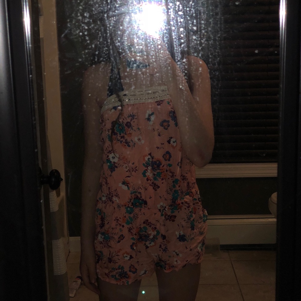 romper - Picture 2 of 3